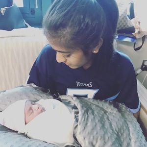 Meet your Posher, Maya